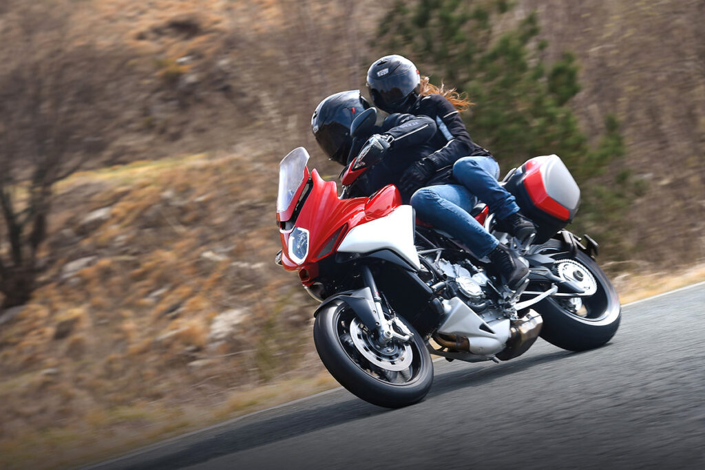 Hogyan legyél jó motoros utas 1 G201571L 1