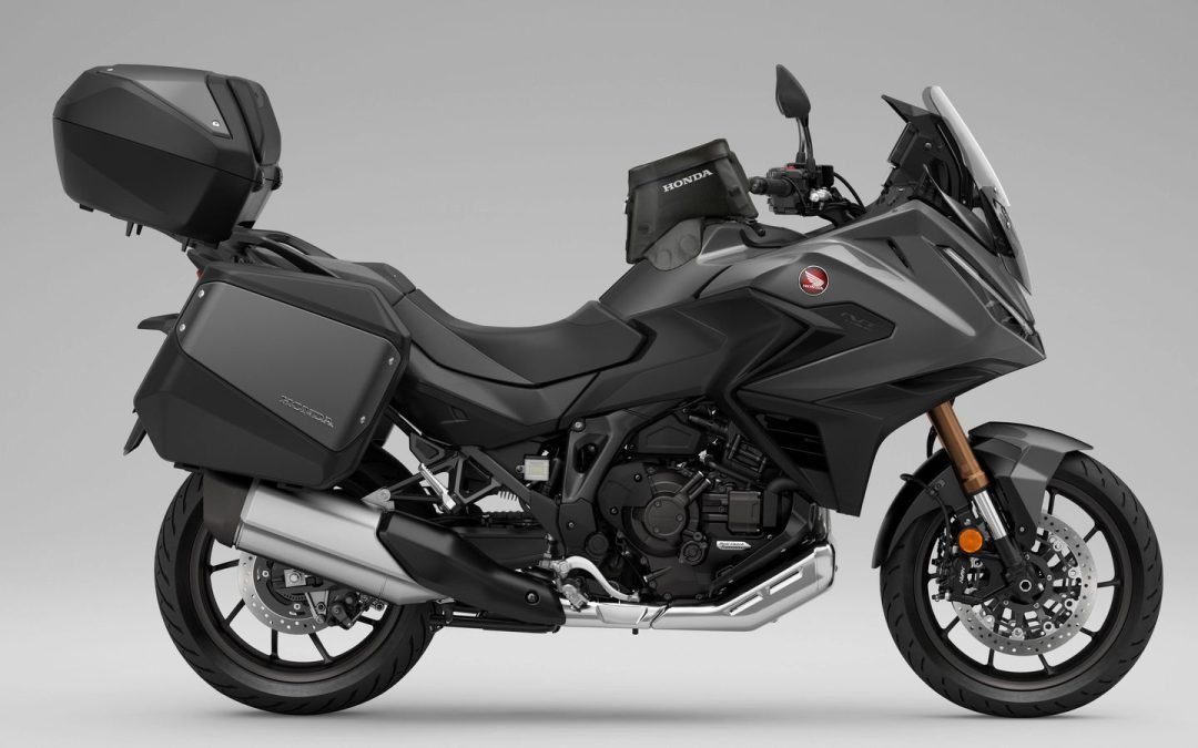 Honda új színvariációt mutat be a 2026-os NT1100-hoz!