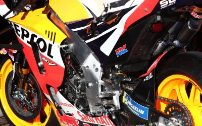 Főoldal 6 Repsol visszatér a MotoGP-be: Moto2 és Moto3 kenőanyag beszállító!