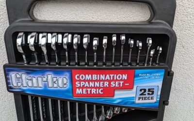 Főoldal 6 Clarke CHT804: 25 darabos kombinált villáskulcs készlet!