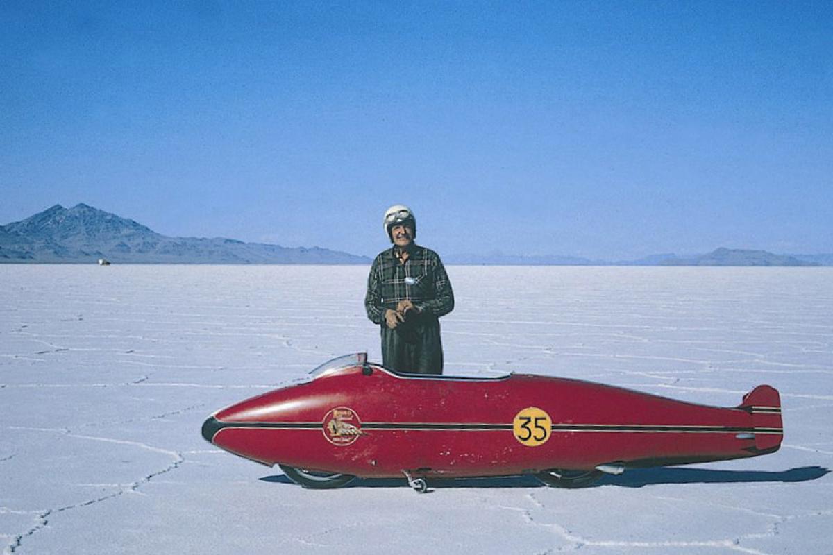 Leggyorsabb indiai: Burt Munro dugattyúja eladó! 2 Leggyorsabb indiai: Burt Munro dugattyúja eladó!