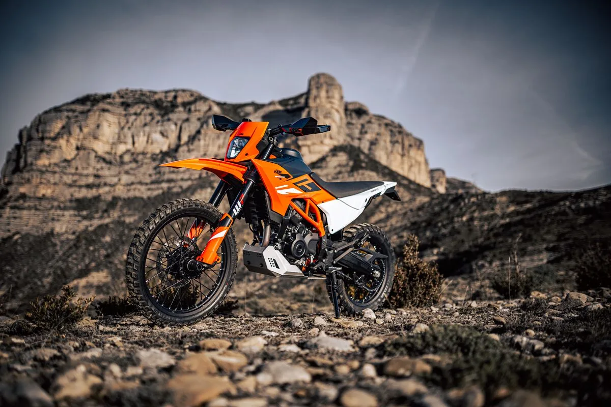 WP Felfüggesztés: Új alkatrészek a 2025-ös KTM 390-hez!