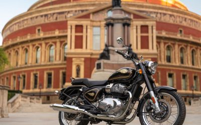 Főoldal 7 Royal Albert Hall és Royal Enfield: “Golyként a színpadon”!