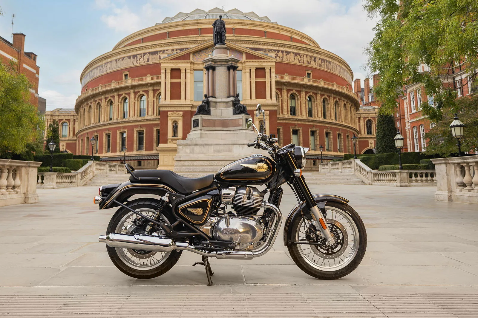 Royal Albert Hall és Royal Enfield: “Golyként a színpadon”!