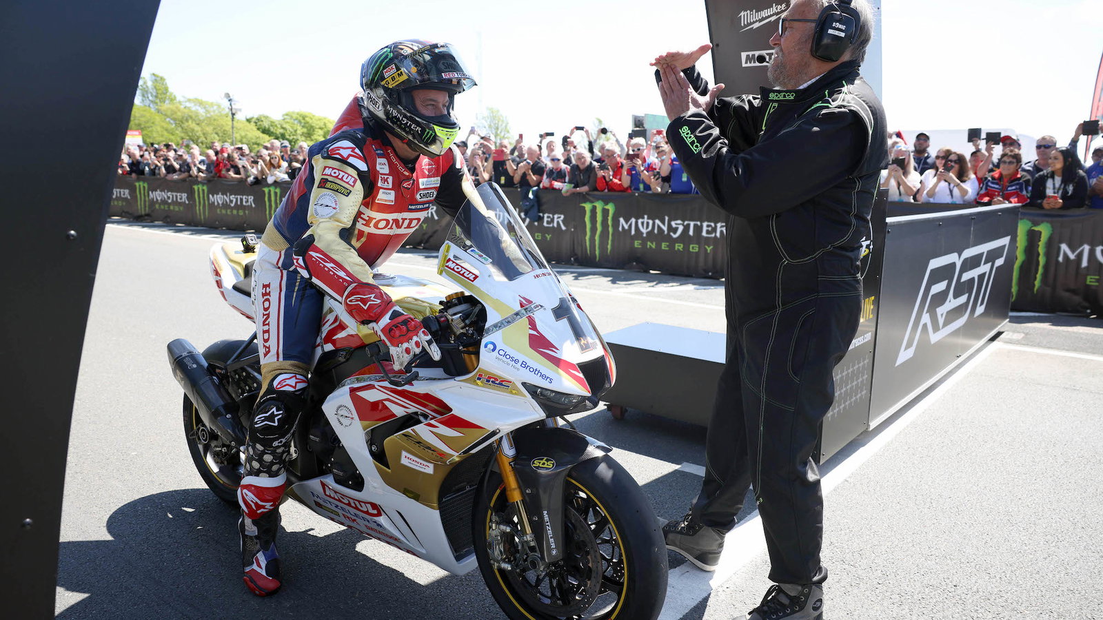 Isle of Man TT: John McGuinness még mindig verhetetlen 2 Isle of Man TT: John McGuinness még mindig verhetetlen