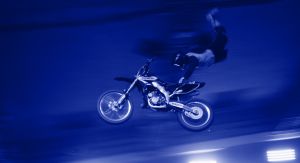 Motoros akció közben