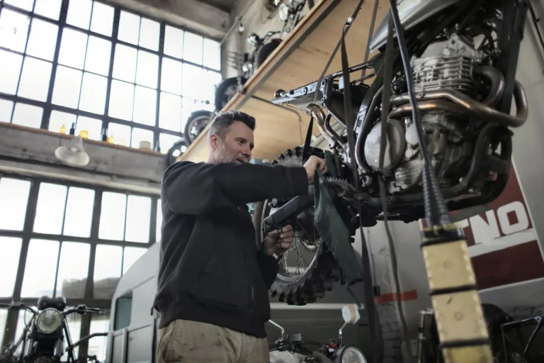 Motor olajcsere: mikor, hogyan, mire figyelj?